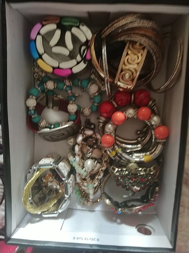 CHOLL0S.10€ cada lote