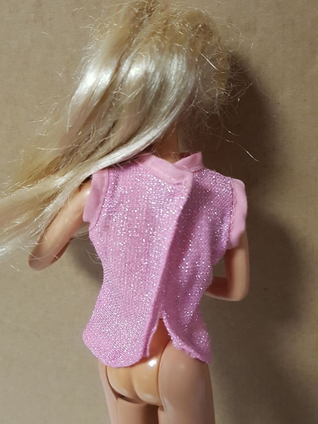 CAMISETA TIPO TOP CON BRILLOS PARA BARBIE