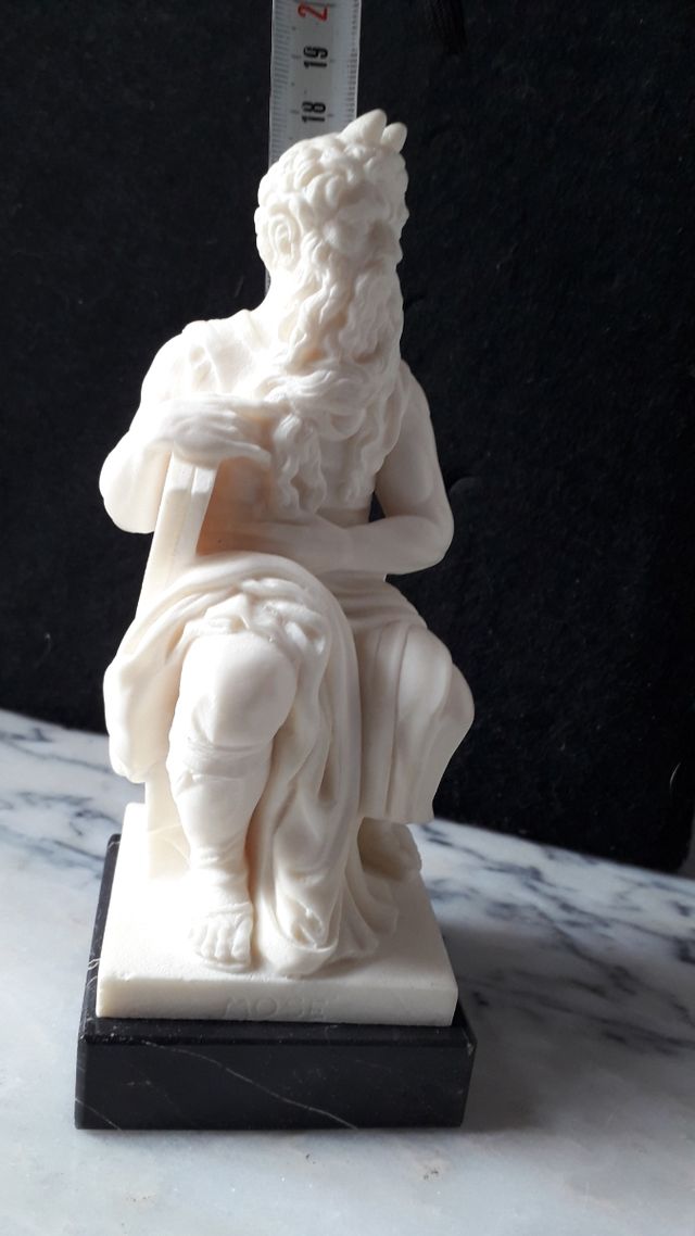 Figura de Moisés.