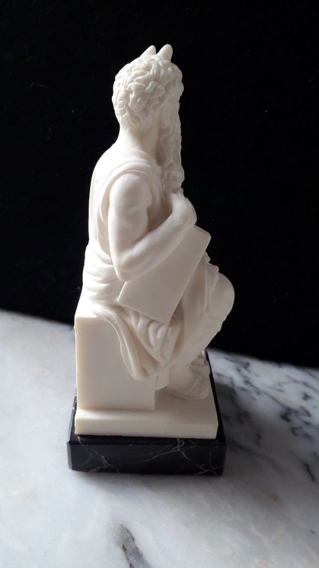 Figura de Moisés.