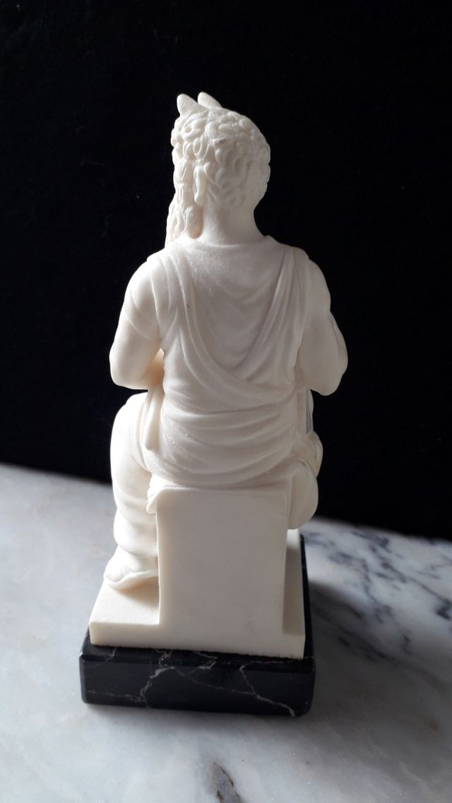 Figura de Moisés.