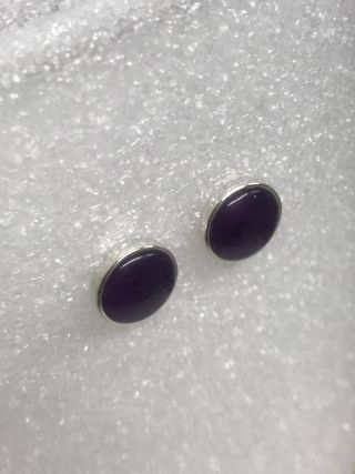 PENDIENTES TOUS MOD. Sucre. Color morado nuevo