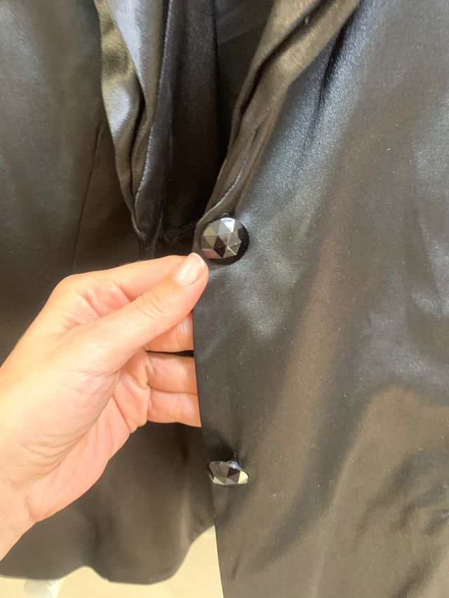 Blazer satén negro , talla 38 sin estrenar