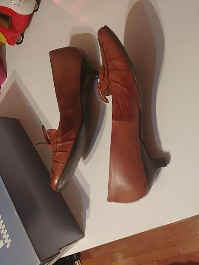 zapatos de cuero vintage. T.37. Troppa.
