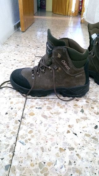 CHIRUCA PERDIZ NUEVAS 42 válidas 43 de segunda mano por 85 EUR en Puerto  del Rosario en WALLAPOP