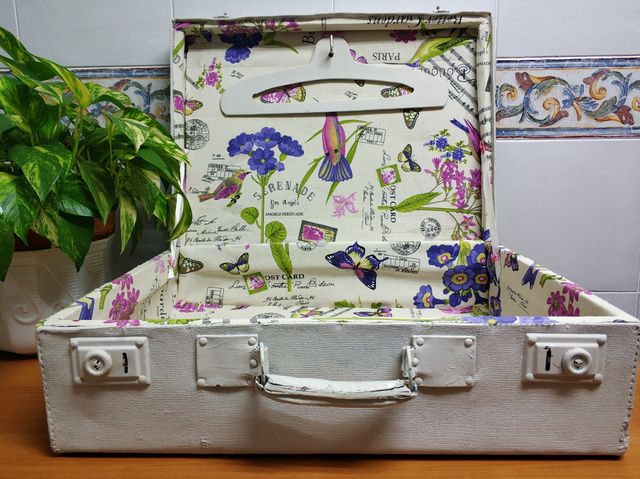 MALETA VINTAGE TOTALMENTE RESTAURADA