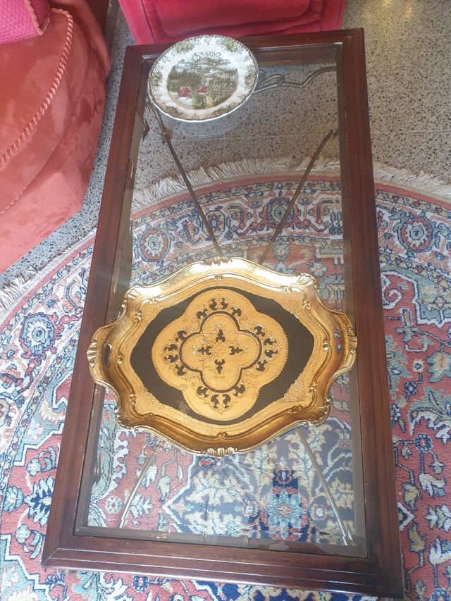 mesa antigua de cristal 