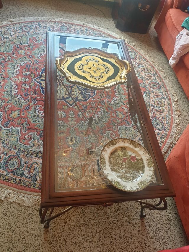 mesa antigua de cristal 