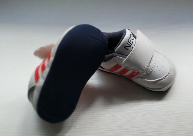 Zapatillas bebé sin suela Adidas