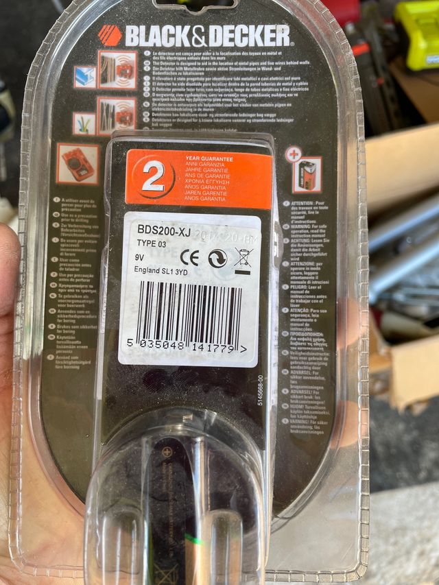 Detector de tuberías y cables con corriente de segunda mano por 20 EUR en Chiclana de la Detector de tuberías y cables con corriente de segunda mano por 20 EUR en Chiclana de la