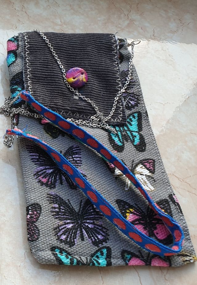 Bolso para móvil o lo que tu decidas...