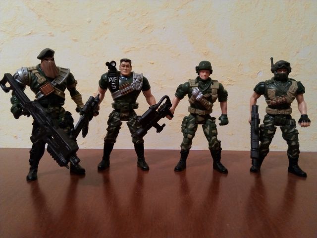 Figuras Soldier Force con vehículos