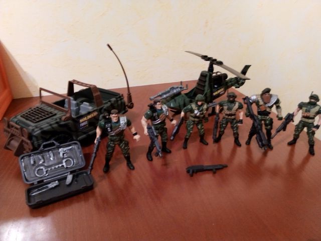 Figuras Soldier Force con vehículos