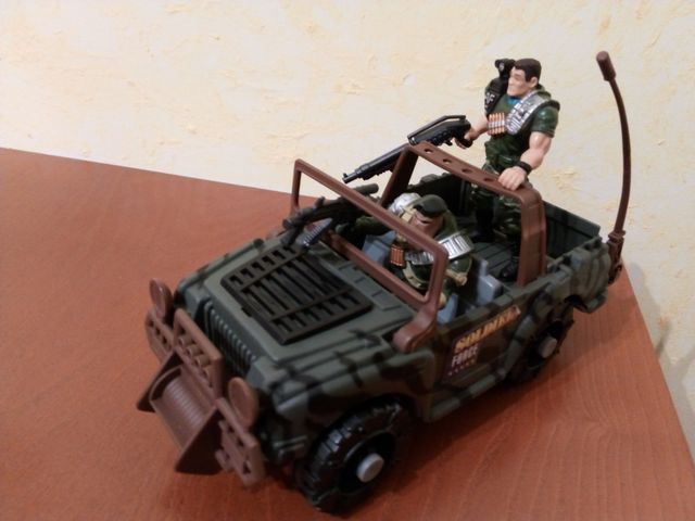 Figuras Soldier Force con vehículos