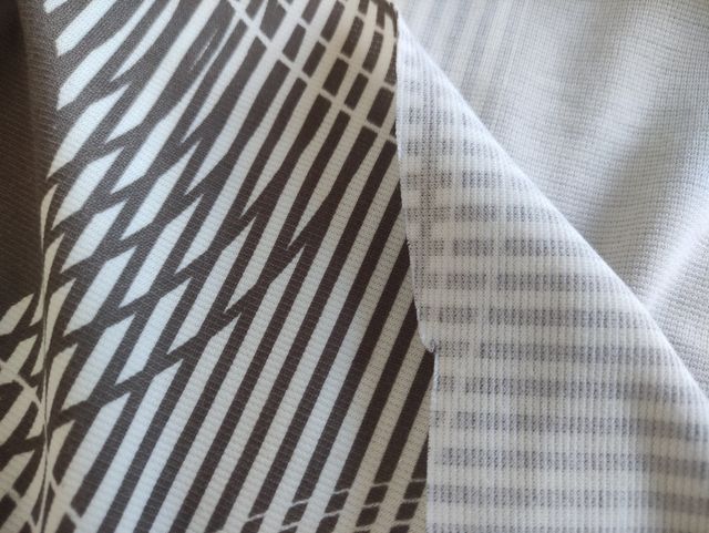 Tela de punto estampada.