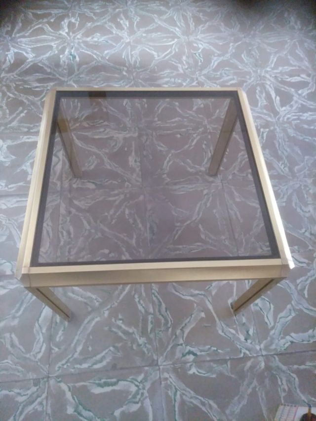 Mesa centro cuadrada