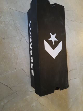 Viaje techo Shetland caja de converse ex Mañana Decepcionado