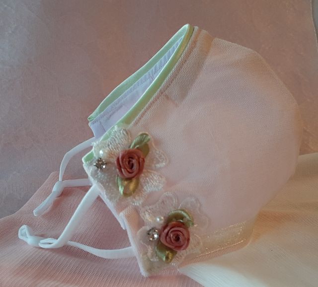 Mascarilla de comunión para niña