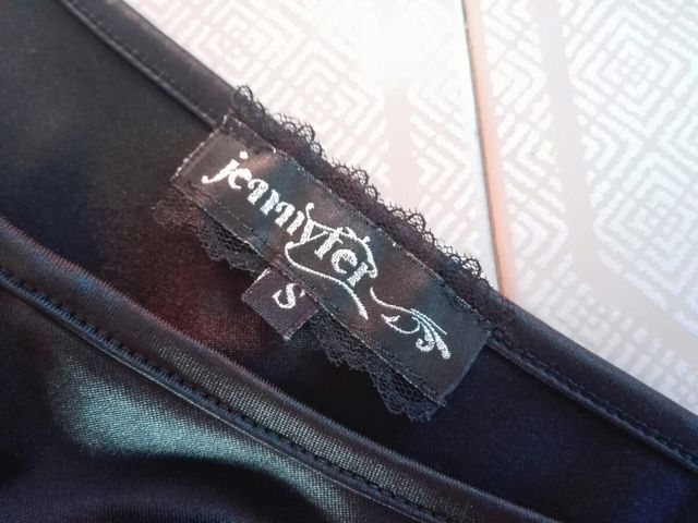 Camiseta Jennyfer. Talla S