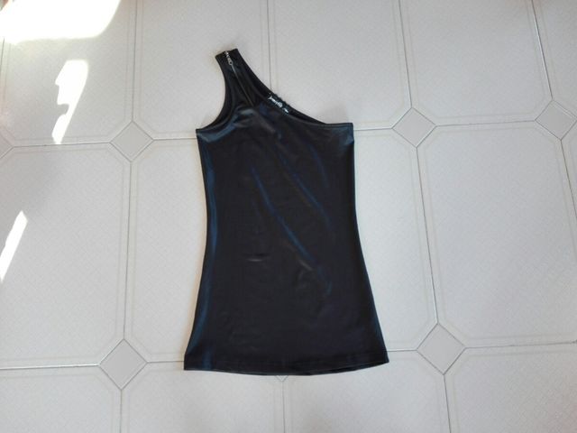 Camiseta Jennyfer. Talla S