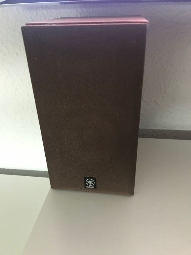 Yamaha RX V420 RDS  Altavoces NS P610