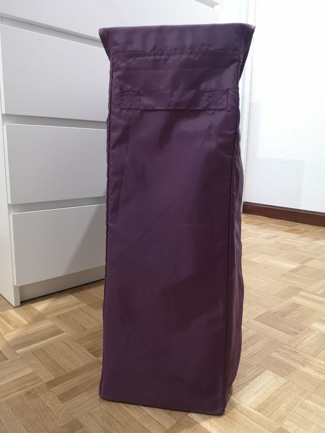 Cesta ropa de segunda mano por 5 € en Madrid en WALLAPOP