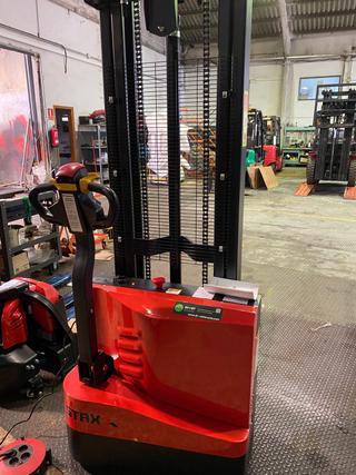 APILADOR ELECTRICO NUEVO 1200Kg