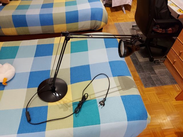 lámpara de escritorio