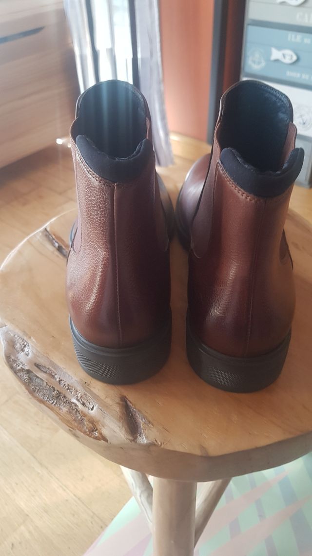 Botines Hugo Boss es u. 40 talla grande