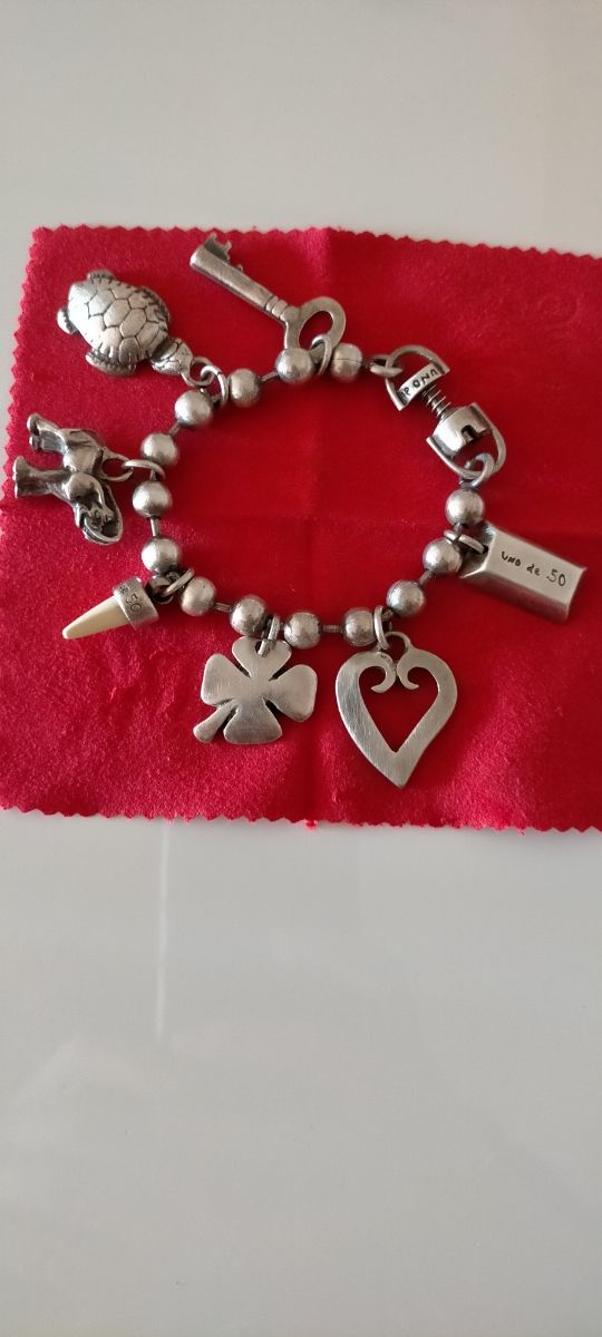 pulsera charms Uno de 50
