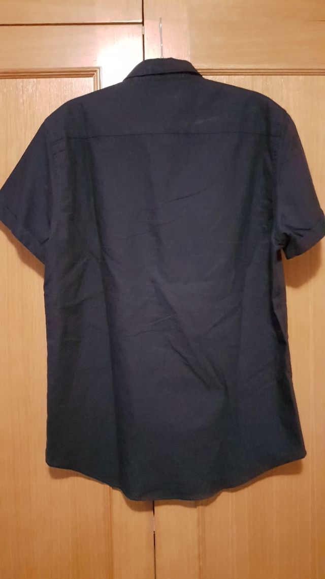 Camisa marga corta, azul Marino. Chico. XL