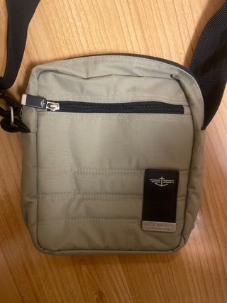 Bandolera hombre de Dockers de segunda mano por 10 EUR en Valencia en  WALLAPOP