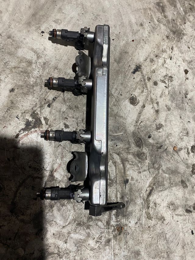 Rampa de inyectores micra