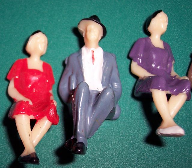 Lote 11 Figuras decoración sentadas Scalextric o D