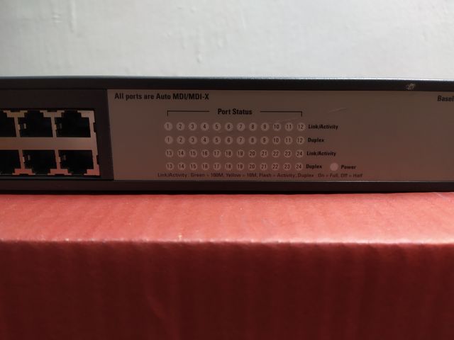 SWITCH 3COM Baseline Switch 2024 - 3C16471B-ME