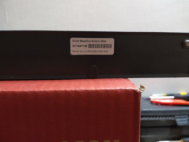 SWITCH 3COM Baseline Switch 2024 - 3C16471B-ME