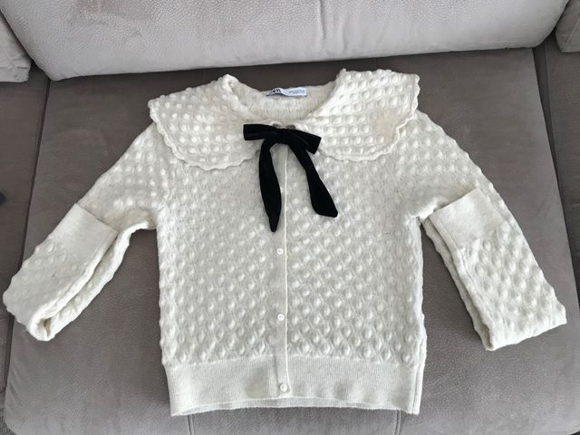 Chaqueta color beis zara