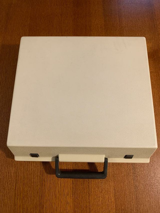 Máquina de escribir Olympia Traveller