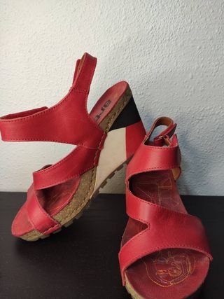 Sandalias marca ART de segunda mano por 45 EUR en Barcelona en WALLAPOP