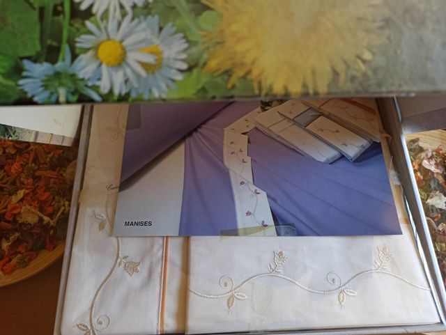 Sábanas bordadas 1'35 NUEVAS EN CAJA