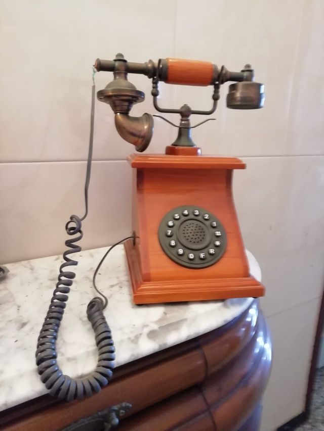 Telefono antiguo