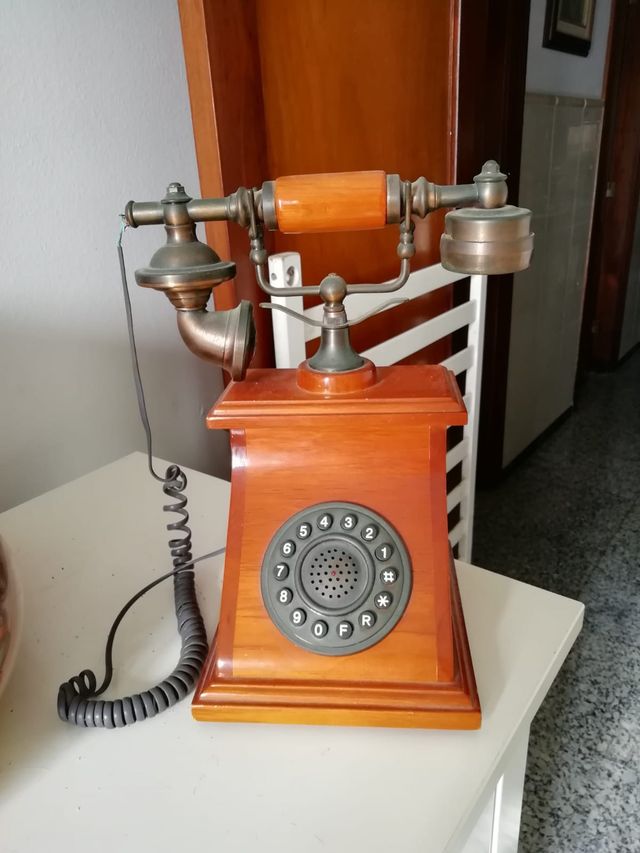 Telefono antiguo