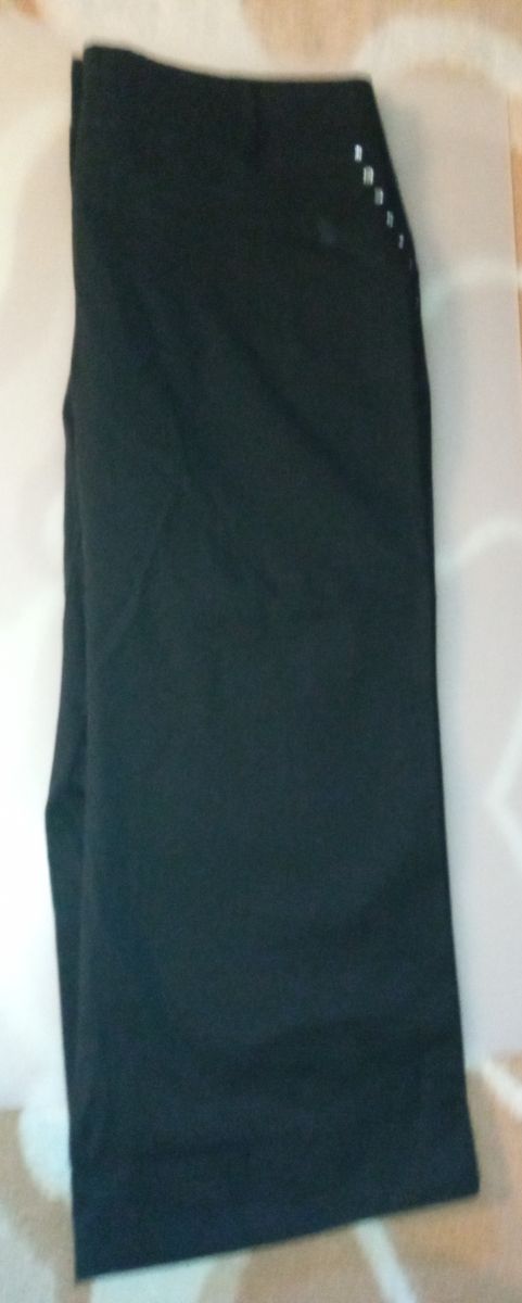 PANTALÓN PIRATA NEGRO