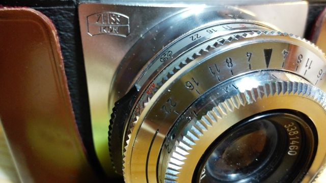 CAMARA TELEMÉTRICA CLÁSICA ZEISS IKON CONTESSA LKE