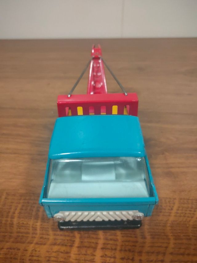 Grúa Gozan metálica años 70 