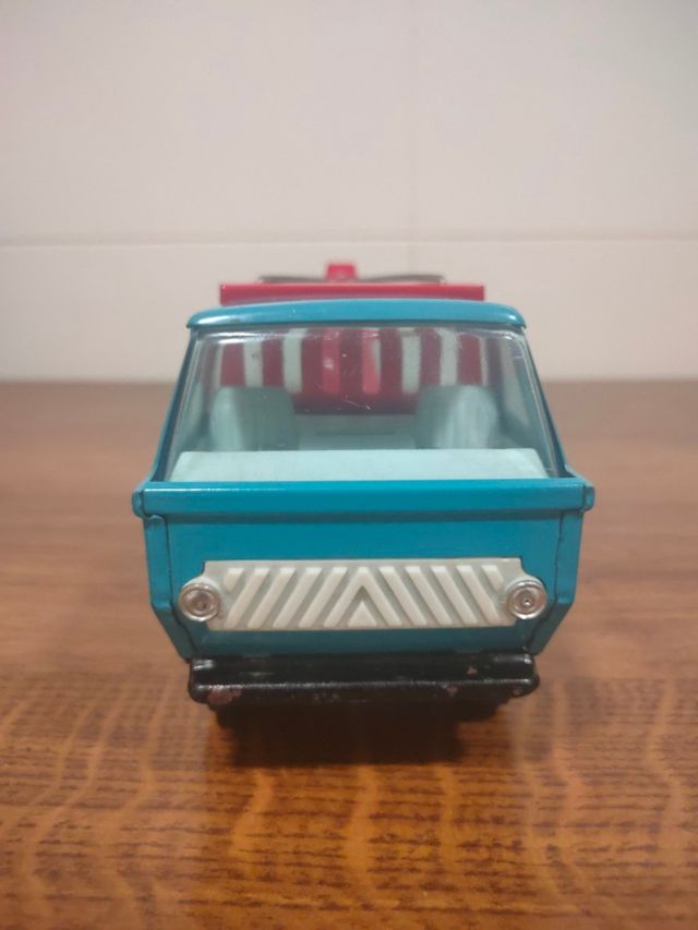 Grúa Gozan metálica años 70 