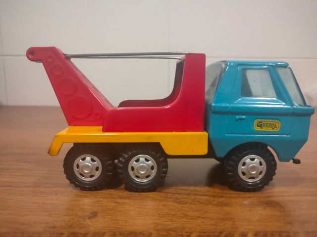 Grúa Gozan metálica años 70 