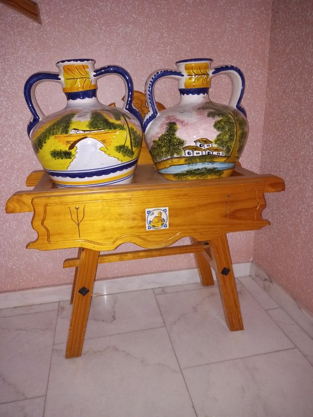 Jarrones con soporte madera