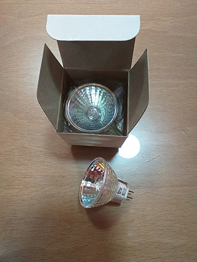 6 bombillas dicroicas 12V10W