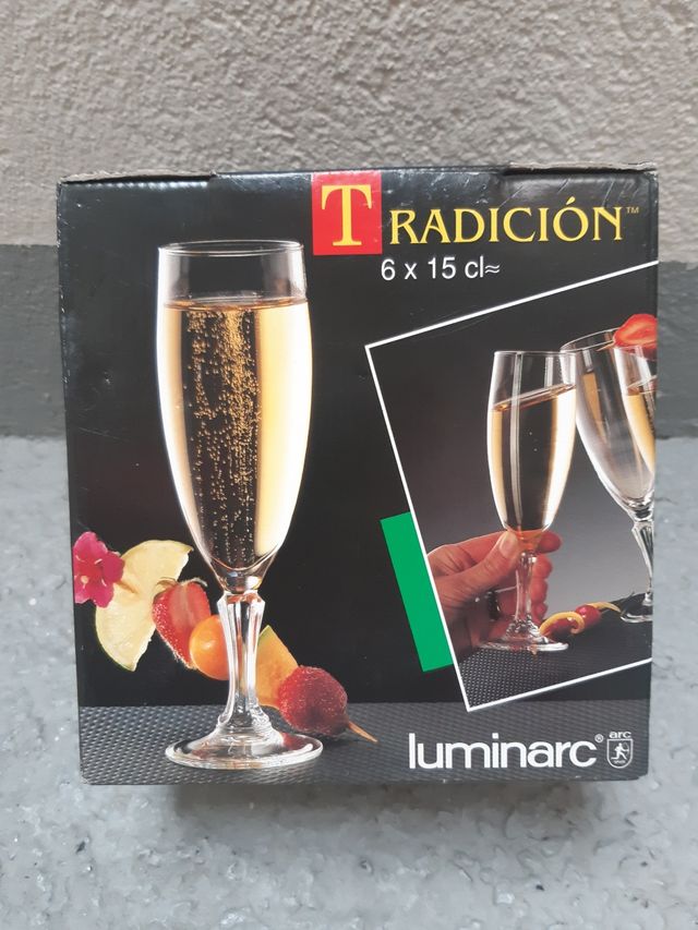 Copas de champan ,Cava .